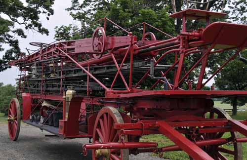© Jennifer Singleton – Please do not copy or save without permission Willi Green often brings unusual vehicles for the Showcase, and this year was no exception when he showed up with a 1902 fire-fighting ladder wagon