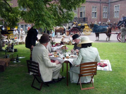 one of the many lovely picnics at Kalbeck Castle (photo by Penny Hunt)