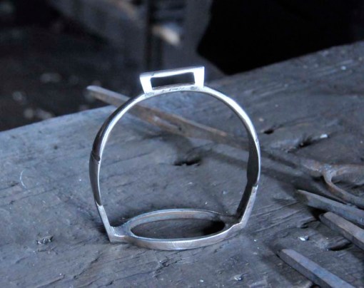 blacksmith shop 3 - stirrup