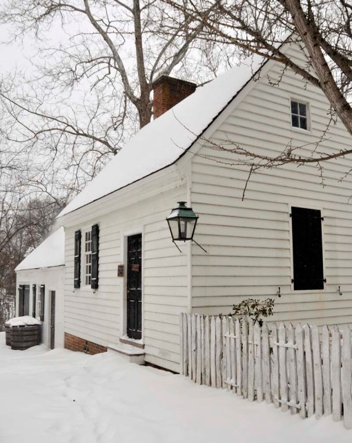 Deane Shop in snow - 2010 symp - Saturday